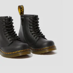 Dr. Martens Doc Martens 1460 Softy Junior -Puma Sale doc martens 1460 softy junior 2