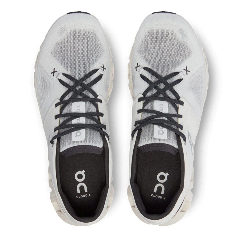 On Running On Cloud X 3 3 On Running On Cloud X 3 – Image 3